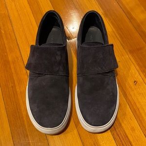 VINCE Blair Velcro Shoes in Navy